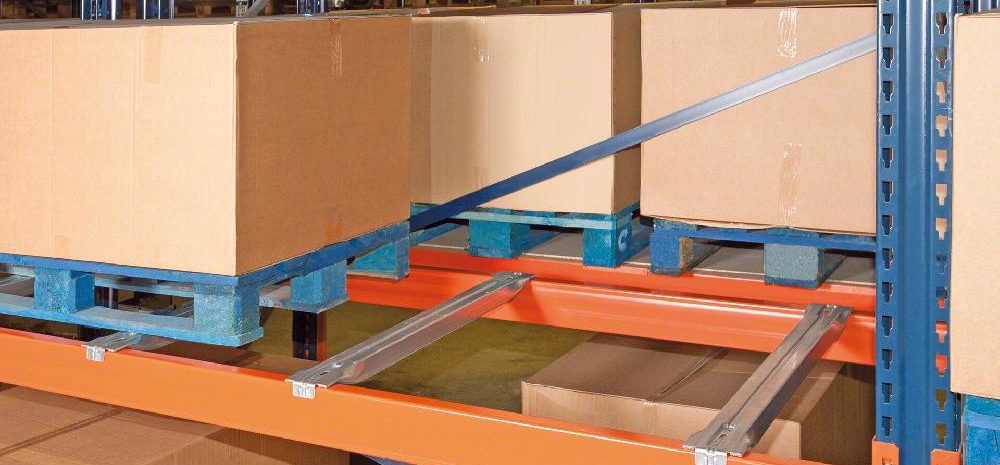 Platelage bois ajouré
Platelage fil métallique
Platelage caillebotis encastré galvanisé
Traverse de renfort 1100mm
Sabot de protection échelle
Protection d'angle
Entre-échelle
Protection latérale double
Potelet pour protection latérale
Protection latérale simple